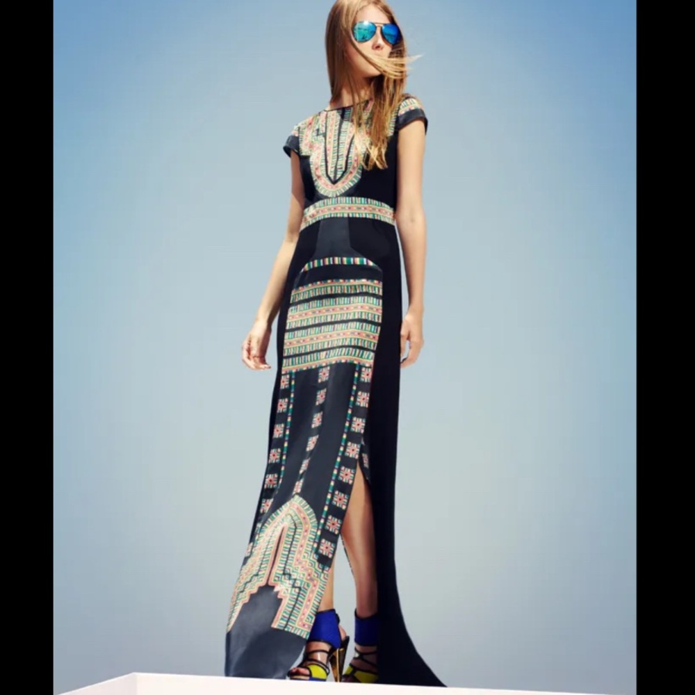 BCBGMaxAzria Black Maxi High-Low Dress with Multicolor Embroidered Pattern